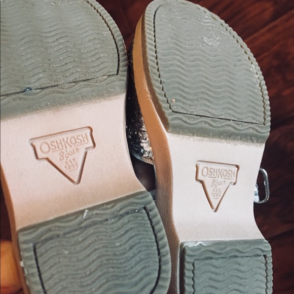 Adorable glitter clogs from Osh Kosh b’gosh EUC - Picture 2 of 3